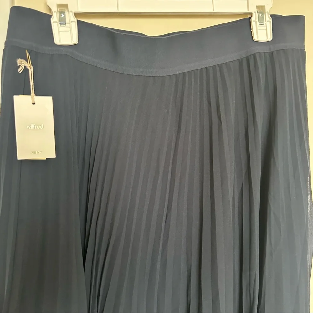 NWT Wilfred Twirl Pleated Skirt - Navy XL - Picture 3 of 5